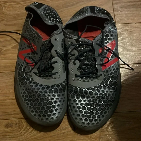 New balance minimum fantom fit - Picture 1 of 5